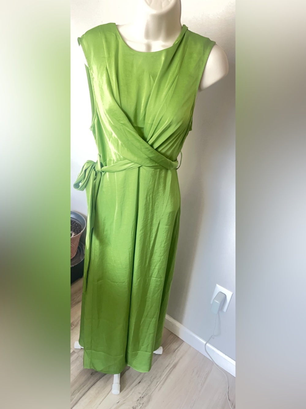 maternity  H&M Sleeveless Green Wrap Maxi Dress.